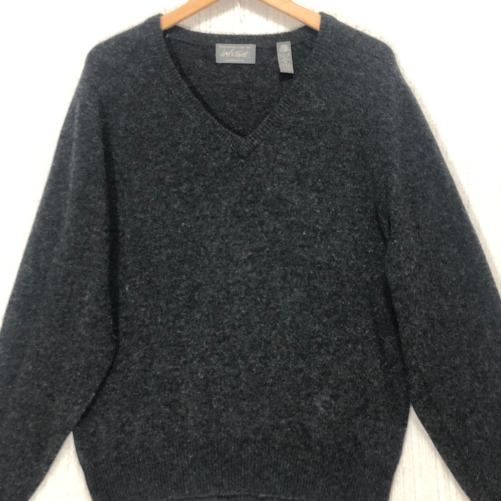 Lord & Taylor Mens Charcoal Gray 100% Lambswool V-Neck Sweater Made in UK Medium